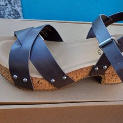 New Journee Collection Women Shoes. Size 9