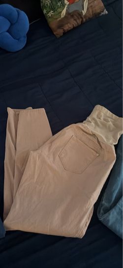 Maternity clothing