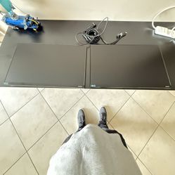 Samsung 24” Monitors 