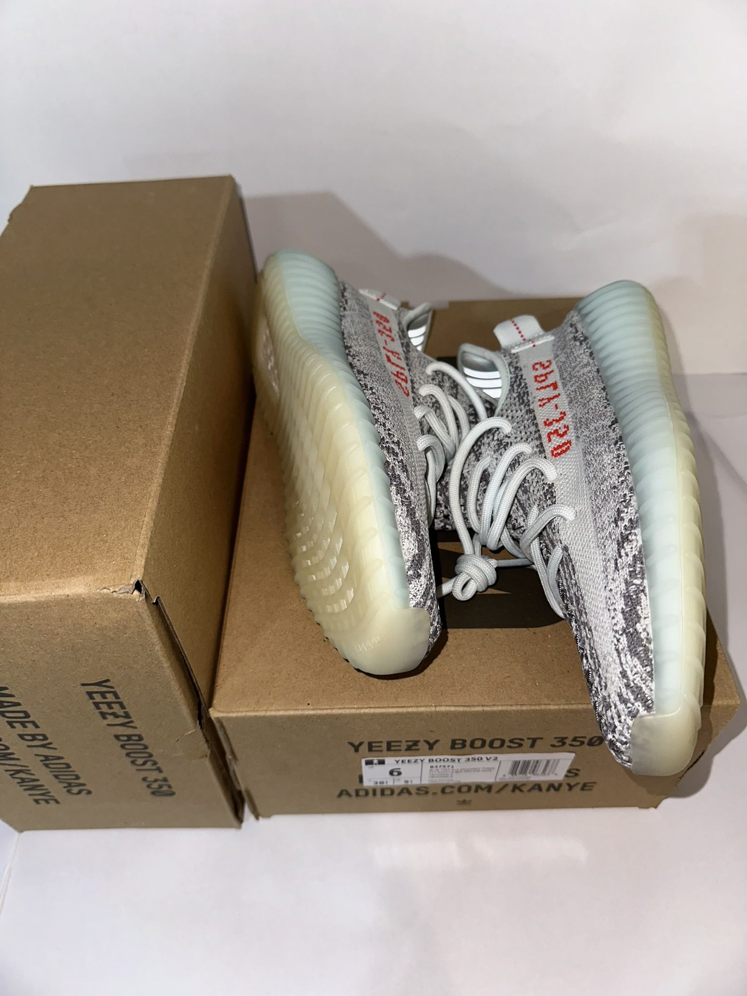 Adidas Yeezy Boost 350 V2 Blue Tint