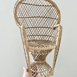 Wicker Plant Stand 