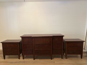 Dresser and Nightstands Set