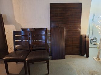 Pottery Barn Dining Table Set