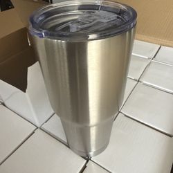 30 oz Stainless Steel Insulated Vacuum Flask Cooler Travel Mug With Thermal Termos Glasses Coffee Mug for Home and Office Use