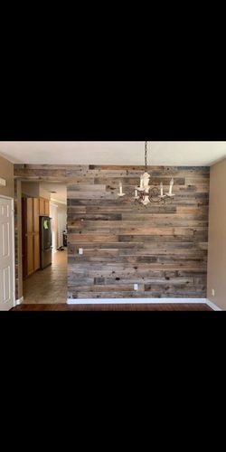 GORGEOUS REACLAIMED WOOD WALLS!!!!