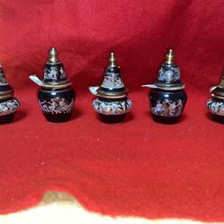 Vintage Set of 5 3.5 Inch 5 Oil/Cream 24k Gold Ceramic Vase Collectibles (read description) 