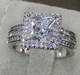 New 18 k white gold engagement ring wedding ring set