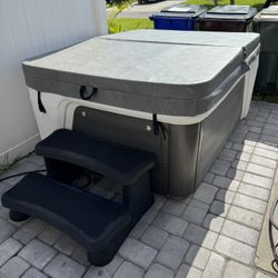 Hot Tub azure Spa 4 Persons