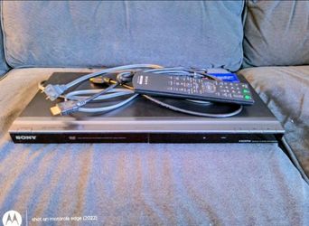 Sony HDMI CD/DVD Player with Remote