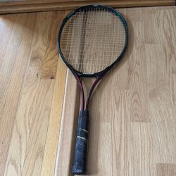 Tennis racket