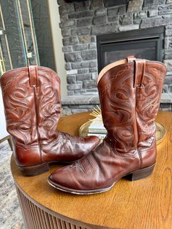 Size 15 men’s Danpost boot