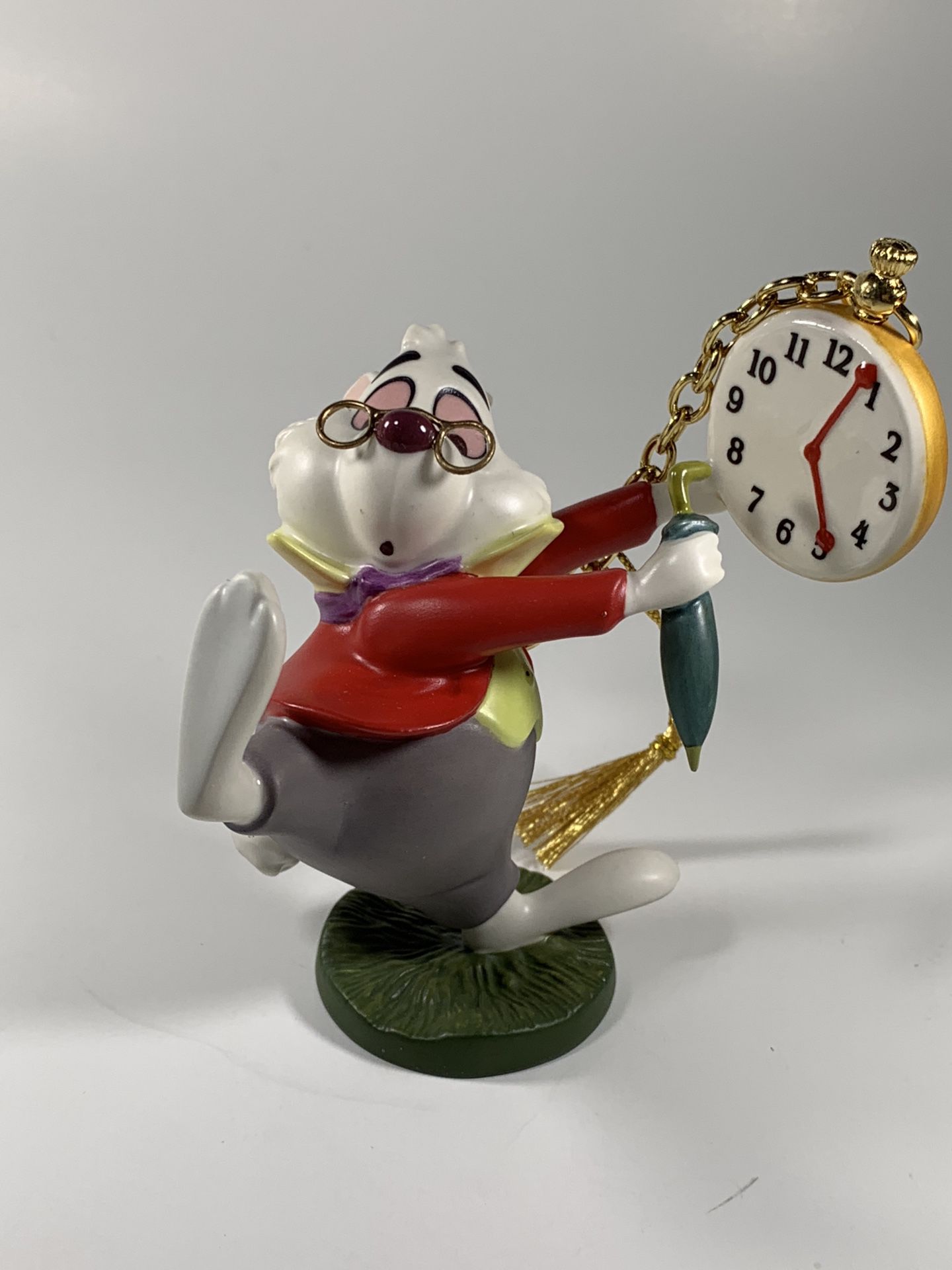 Walt Disney Classics Collection Alice in Wonderland white rabbit ornament “No time to say hello-goodbye”. Along with Certificate of Authenticity. Hav