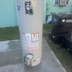 40 Gal Water Heater 