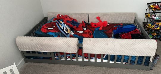 Twin floor bed!