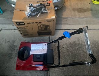 Toro Power clear gas snow blower