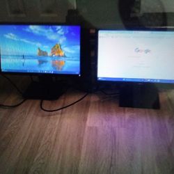 Dell Equipment 2 Monitors, Docking, Keyboard, Mouse And Headset New