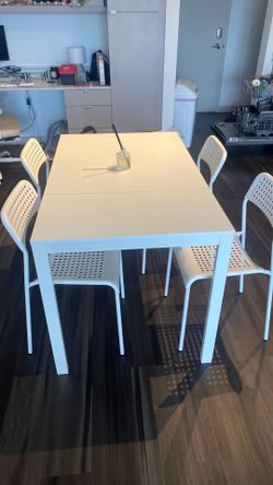 Kitchen table (IKEA) w/ chairs