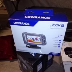 Lowrance Hooks Fish Finder