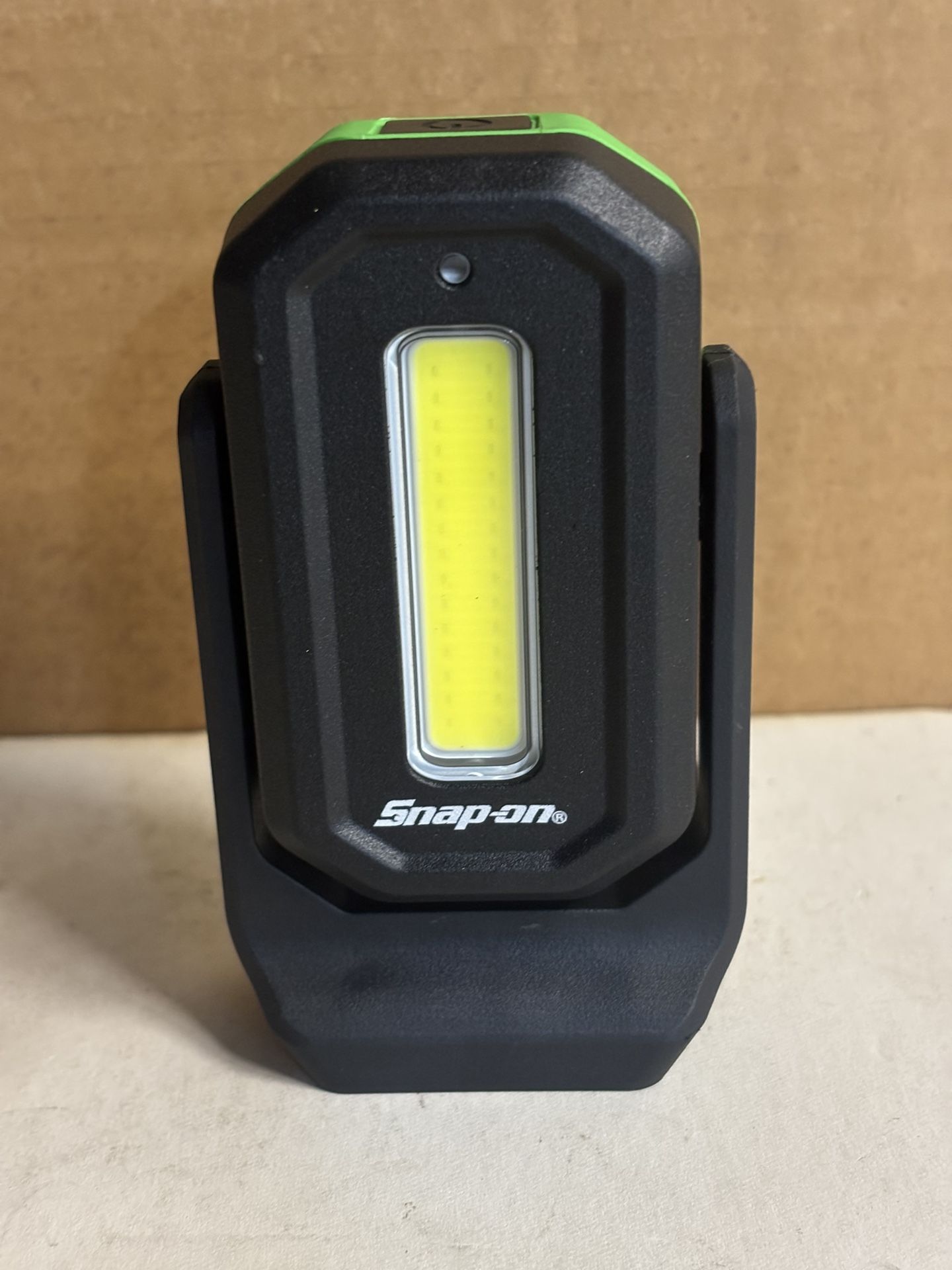Snap-on Tools 900 Lumen Project Light (Green)