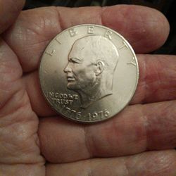 Vintage And Rare 1976 Eisenhower Bicentennial Dollar Coin