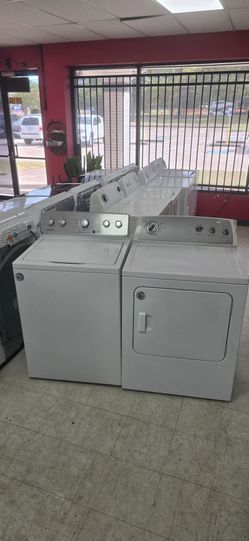 Maytag Washer and Dryer Set