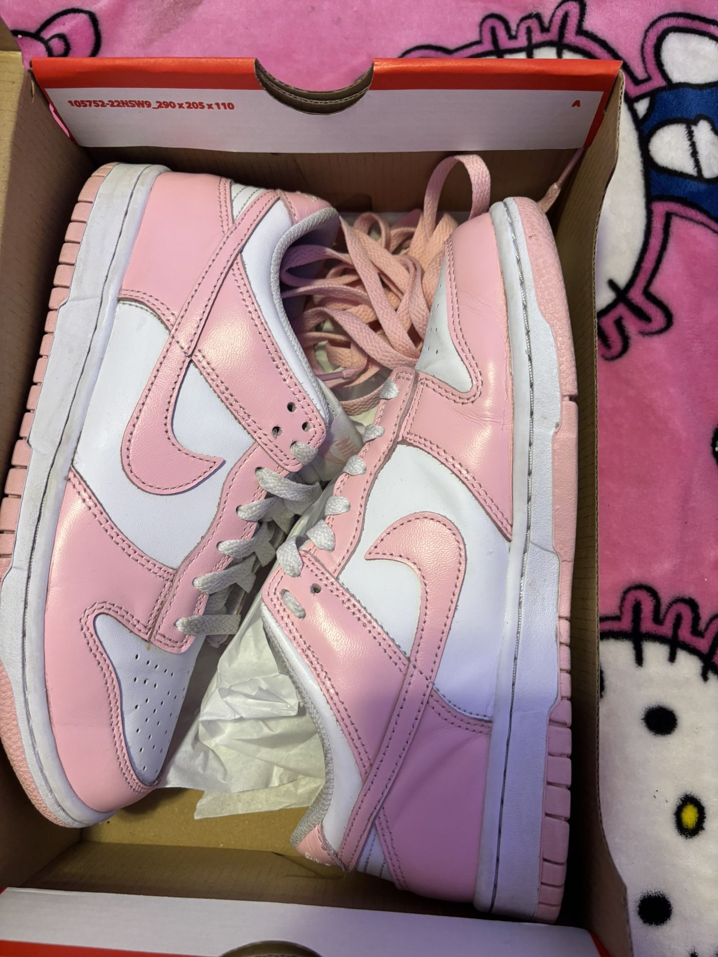 Pink nike dunks 6.5Y 