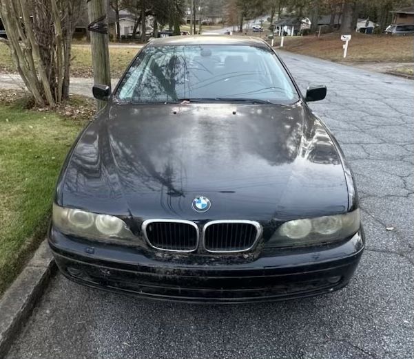 2002 BMW FOR SALE FOR PARTS NEEDS TRANSMISSION