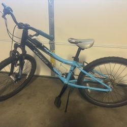 Bike Youth 24inch Specialized brand 