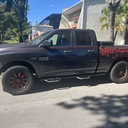 2014 Dodge Ram Hemi 4x4