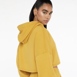 Savage x Fenty Essential Cropped Hoodie