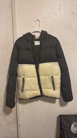 Old Navy Puffer New (Medium)