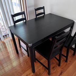 4 Chair Black  Wooden Dinner Table 