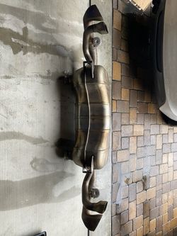 Audi R8 Exhaust : Muffler