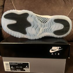 Jordan 11 “legend Blue” 2024