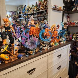 Dragon Ball Figures New Some Come With Light And Box.