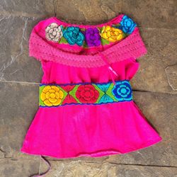 New Artesanal Blouse Sz Small