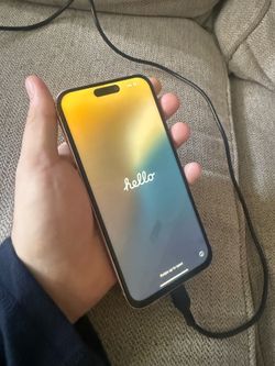 iPhone 15 Plus (Pink)