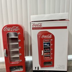 coca cola mini fridge 