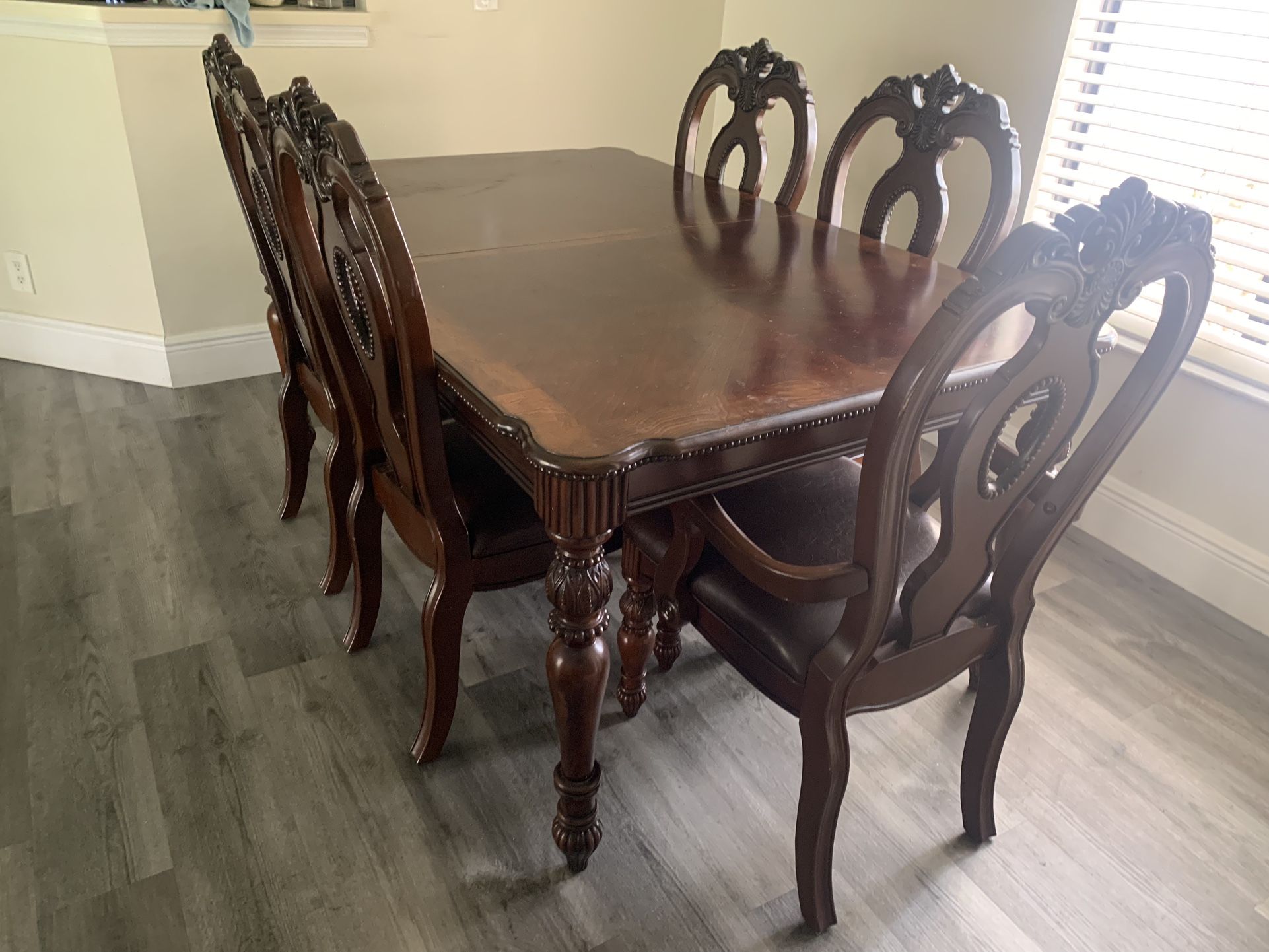 6 Piece Dinning Room Set