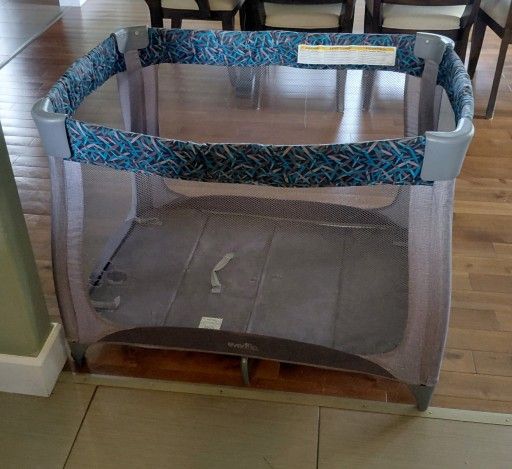 Free Doggie Playpen
