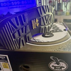 Red Wings and Georgia Boot Man