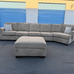 Beige Sectional Couch With Storage Ottoman 🚚🚛 Free Delivery 🚚🚛