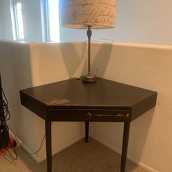 Corner Table