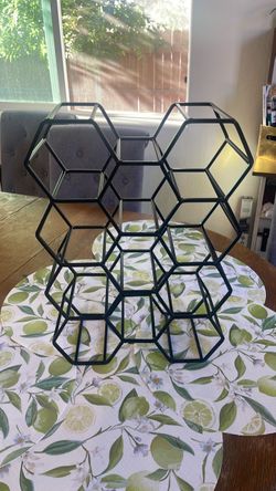 Black Wine Holder