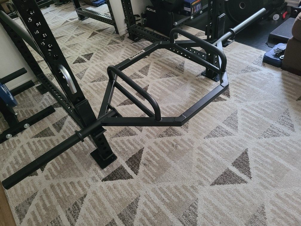 Titan Fitness Trap Bar V3