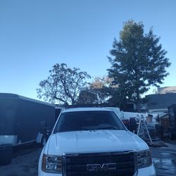 GMC 2500 HD Truck 2011