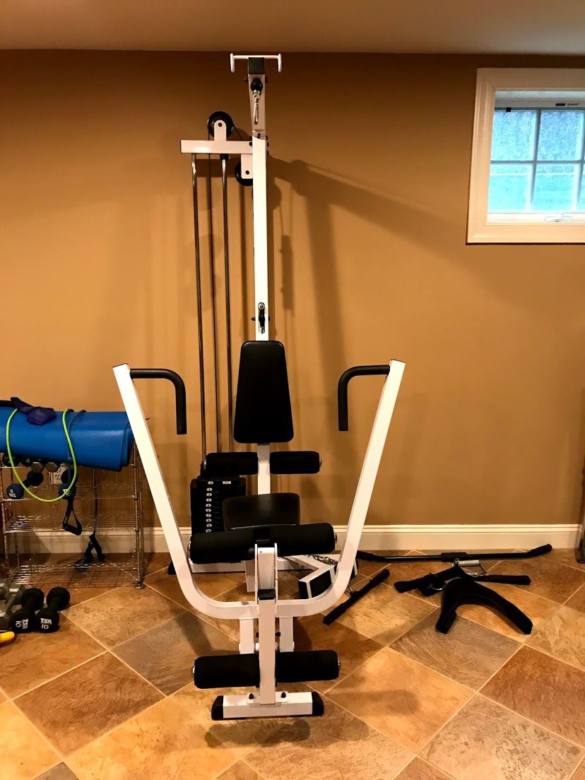Body Solid Home Gym w Attachments