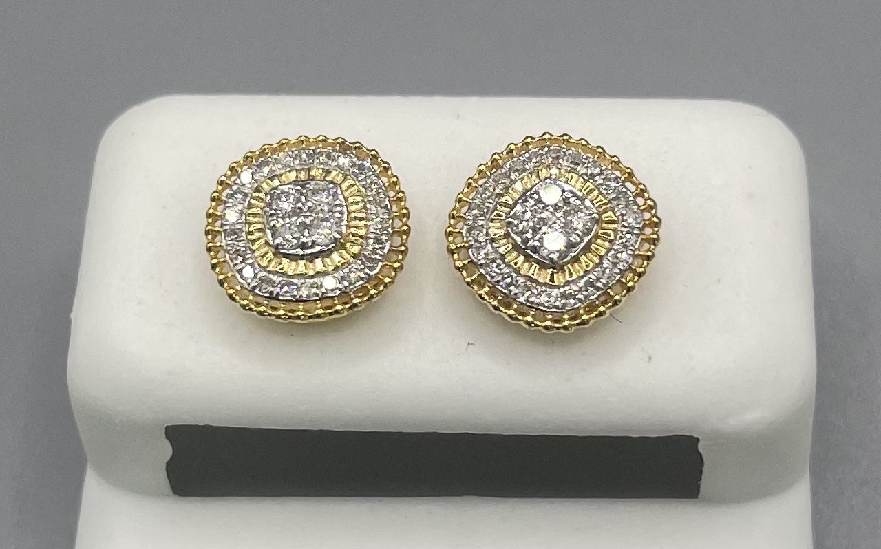 10kt Gold Diamond Earring