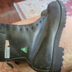 Black Diamond CSA Work Boots – Made in Canada – Hard Toe CrossTech Gore-Tex size 13