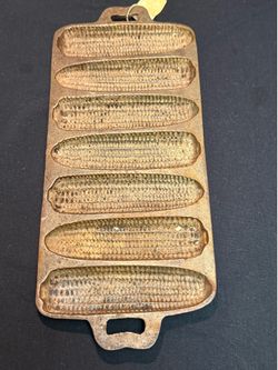 Vintage Wagner ware cast-iron corn stick pan 7 cup cornbread mold